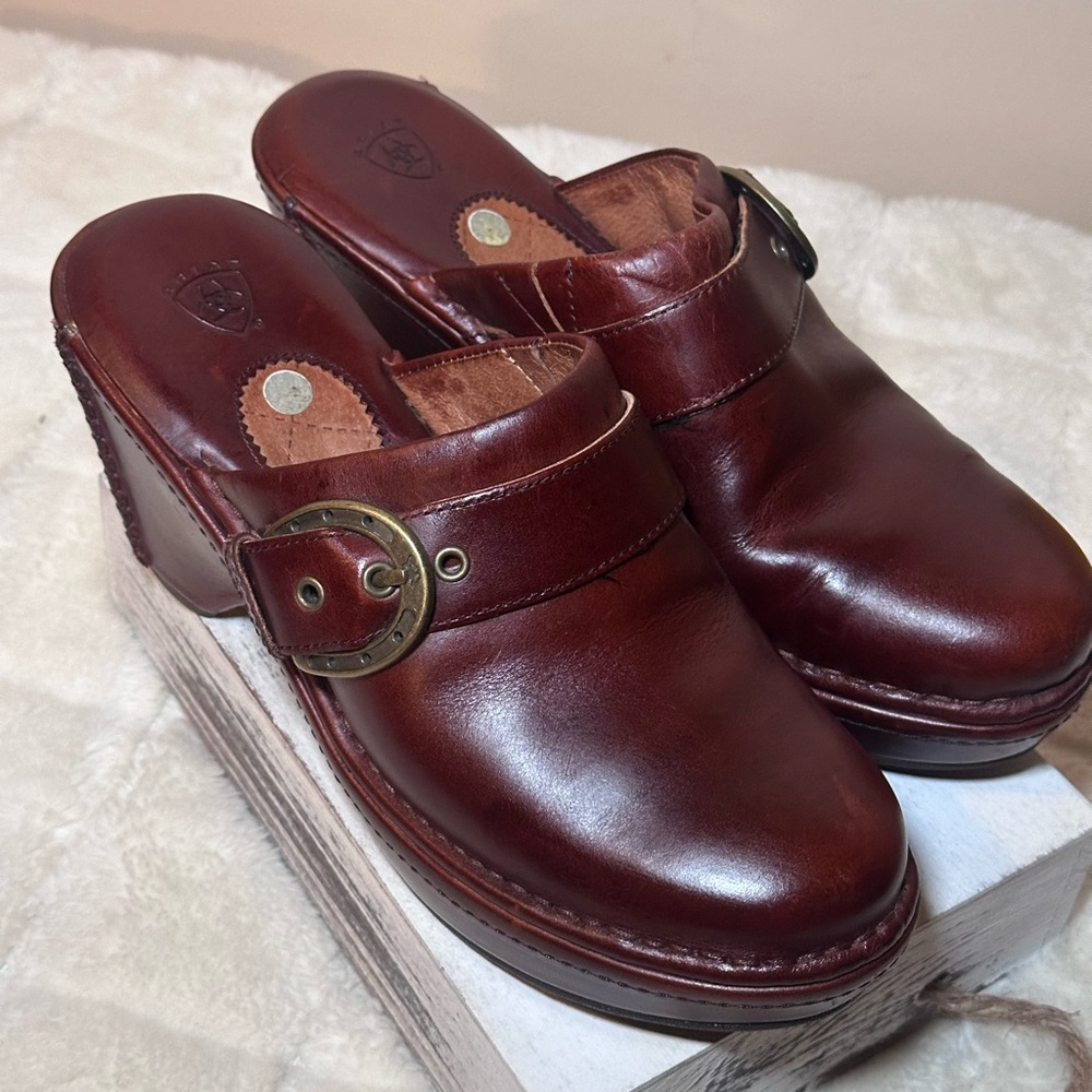 Ariat Rich Brown Leather Mules with Buckle